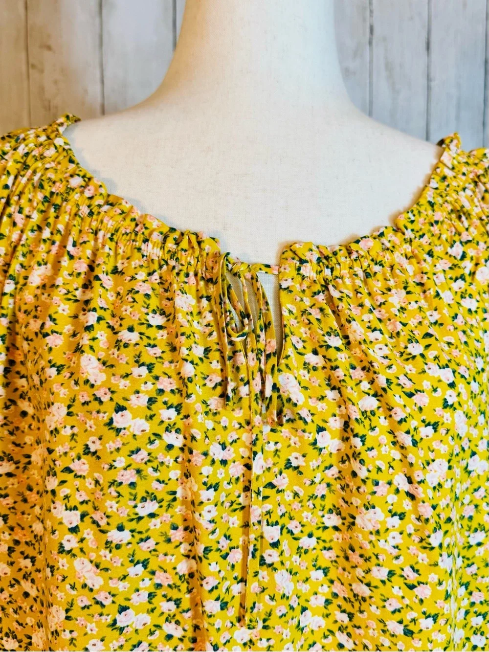 🌼 Old Navy Floral Peasant Blouse | Yellow Ditsy Floral Top | Size Small
